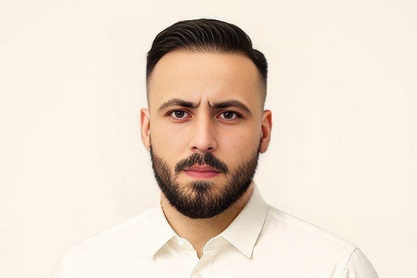 بازنویسی قواعد غرب آسیا در عصر رهبری سوم