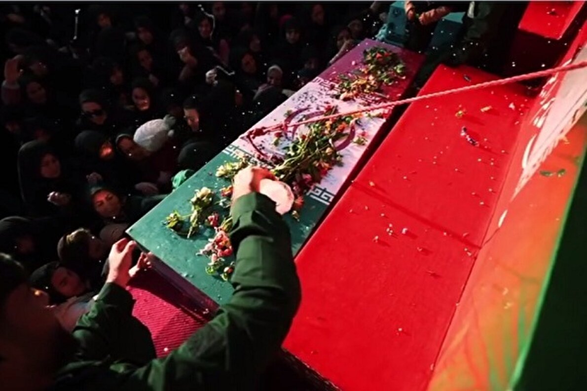 تیزر/ برگزاری مراسم تشییع پیکرهای مطهر فرماندهان و شهدای مردمی جنگ رمضان