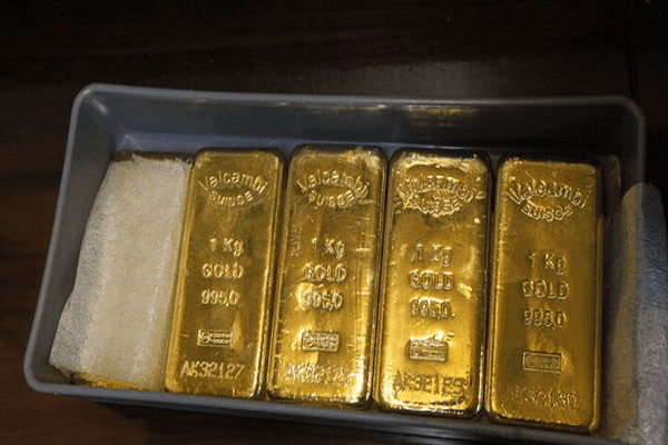 سردار سپهری: کشف ۱۵ کیلوگرم طلا قبل از خروج از مرز پاوه