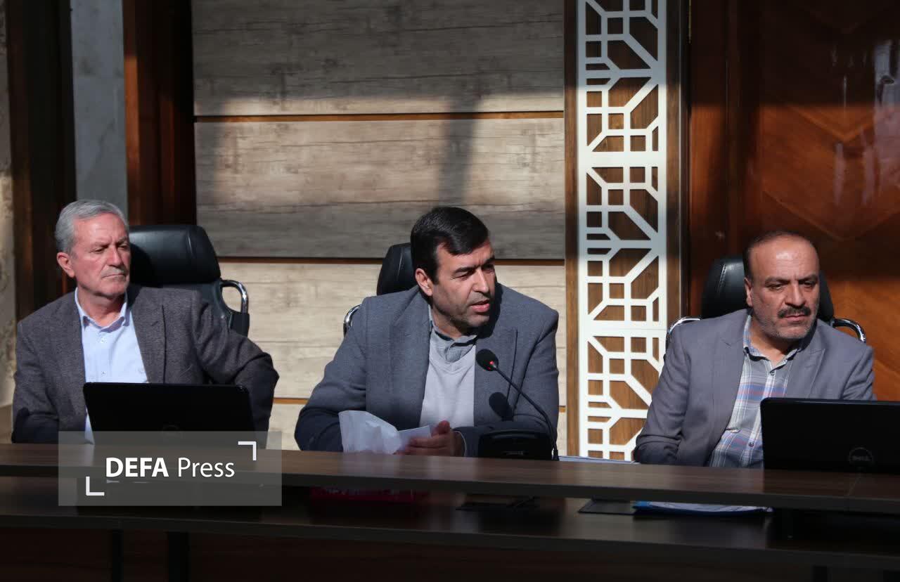 استاندار مرکزی: تعدد بخشنامه‌ها مانع تولید و اشتغال است