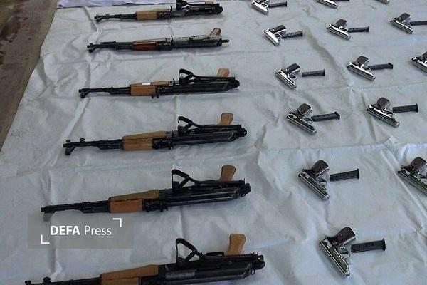 کشف و ضبط ۱۶۵ قبضه سلاح جنگی در مرزهای کشور توسط مرزبانان فراجا کشف و ضبط ۱۶۵ قبضه سلاح جنگی در مرزهای کشور توسط مرزبانان فراجا