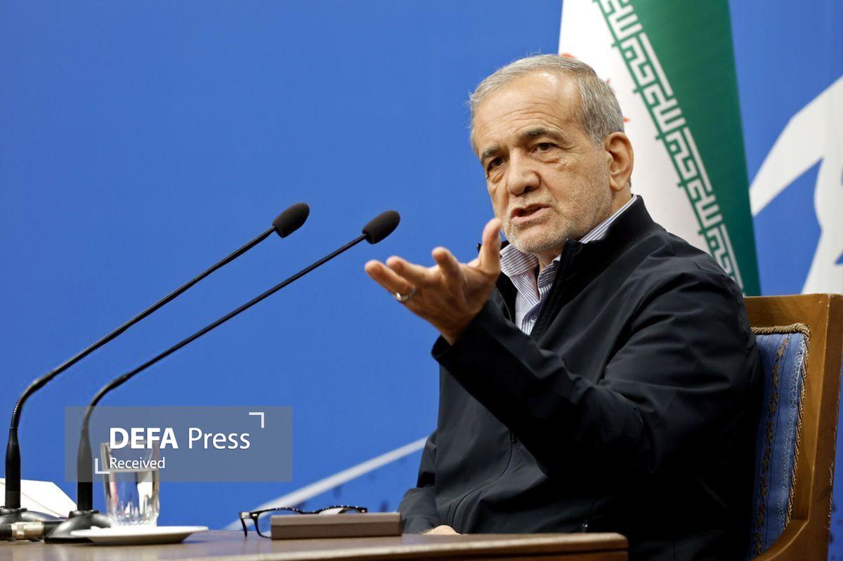 پزشکیان: کسانی که نگاهشان به قلههاست، در مقابل هیچ محدودیتی سر خم نمیکنند پزشکیان: کسانی که نگاهشان به قلههاست، در مقابل هیچ محدودیتی سر خم نمیکنند