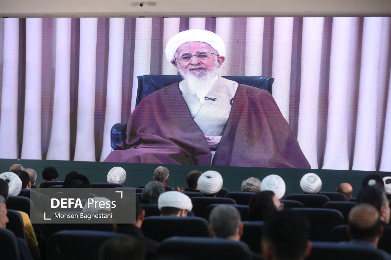 صالحی: «ایران در پناه قرآن» پرچمی هزارساله در این سرزمین است / ۱۴۰۰ الهام قرآنی در شاهنامه صالحی: «ایران در پناه قرآن» پرچمی هزارساله در این سرزمین است / ۱۴۰۰ الهام قرآنی در شاهنامه