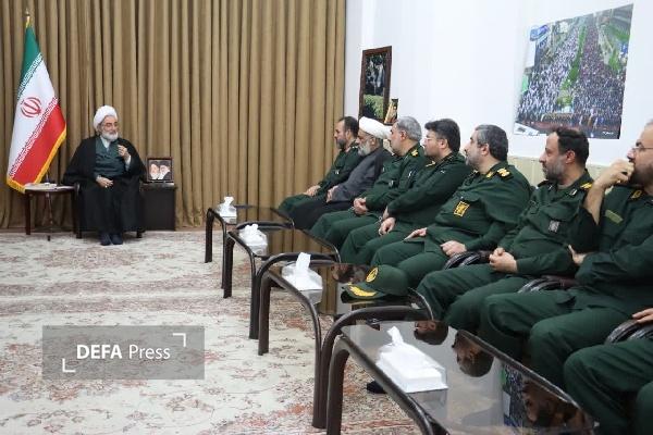 ضرورت بیعت با رهبری و وحدت ملت ایران در برابر دشمنان ضرورت بیعت با رهبری و وحدت ملت ایران در برابر دشمنان