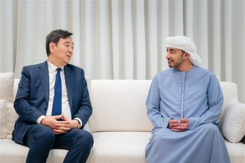 دیدار فرستاده ویژه چین در امور غرب آسیا با وزیر خارجه امارات