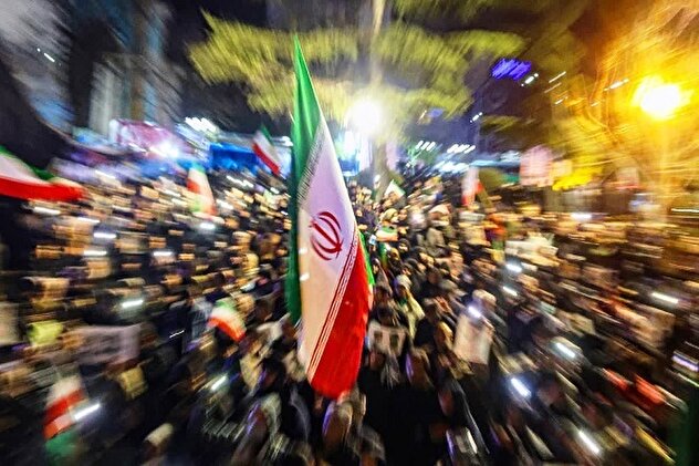 تصاویر/ احیای دومین شب قدر ساروی‌ها در سوگ رهبر شهید