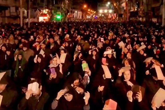 فیلم/ تصاویر هوایی از احیای شب قدر در قائمشهر