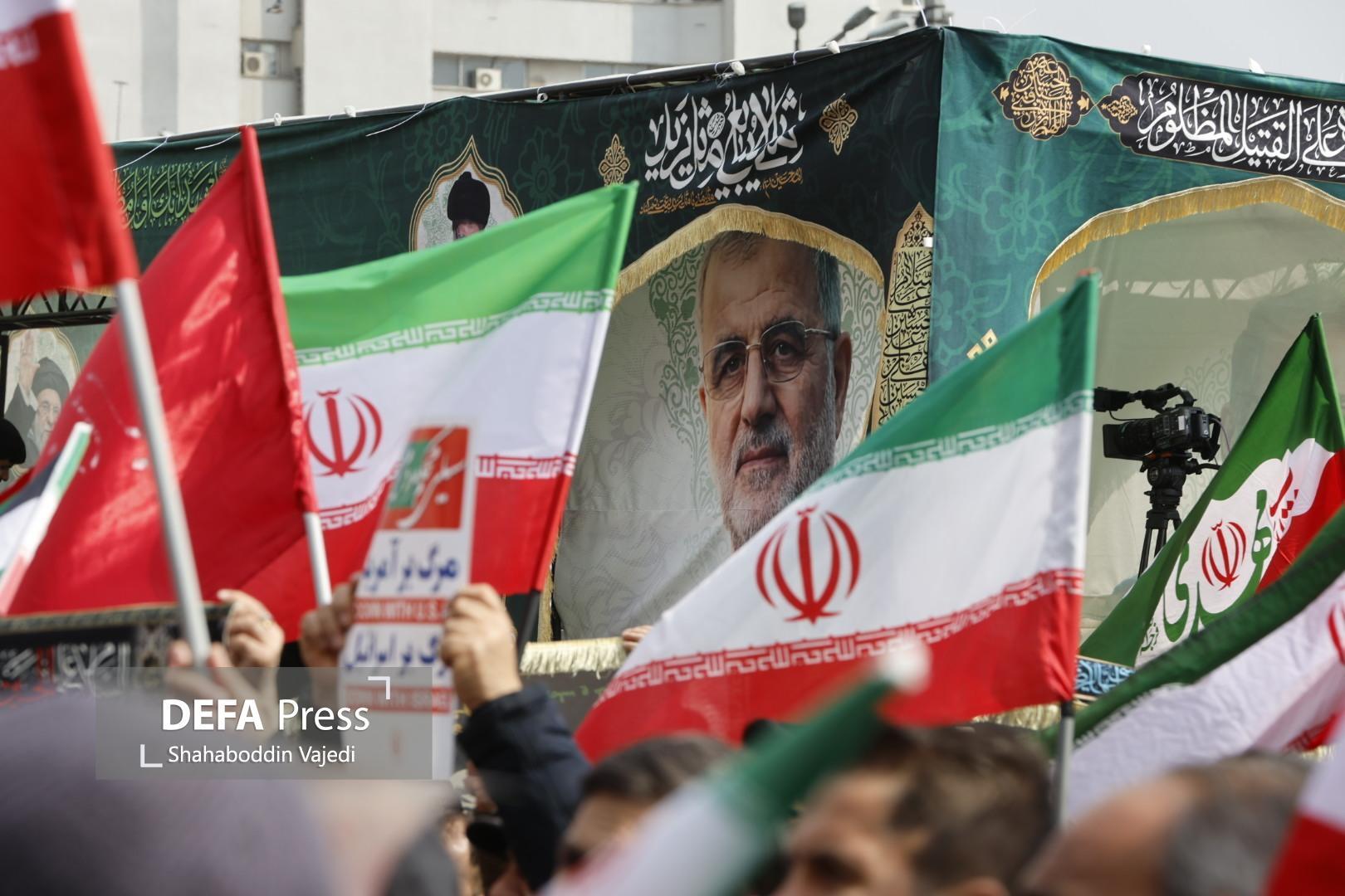 بدرقه حماسی فرماندهان شهید و شهدای مردمی جنگ رمضان در تهران+ تصویر