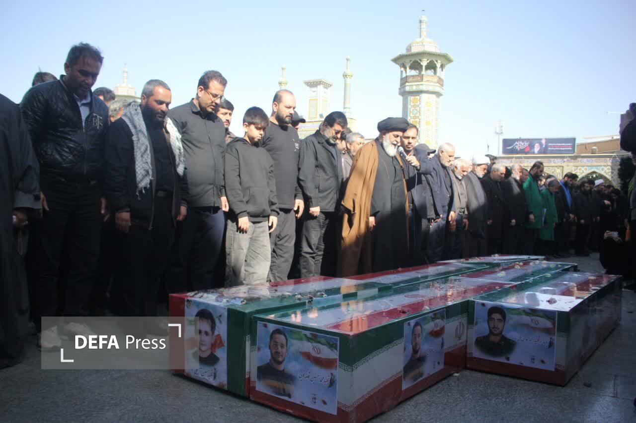 تشییع ۶ شهید حملات تروریستی همزمان با سالروز شهادت امام علی (ع) در قم تشییع ۶ شهید حملات تروریستی همزمان با سالروز شهادت امام علی (ع) در قم