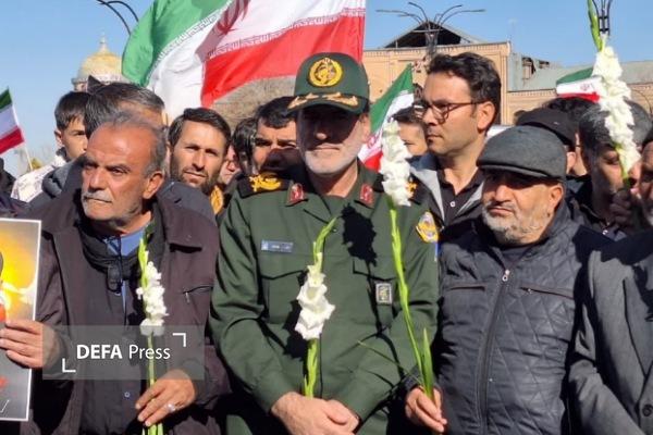 تشییع پیکر ۳ شهید حمله رژیم صهیونیستی و آمریکایی در همدان + تصاویر