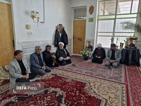 مدیرکل بنیاد شهید کرمان با خانواده  شهید «علی اسمعیلی» دیدار کرد +تصاویر