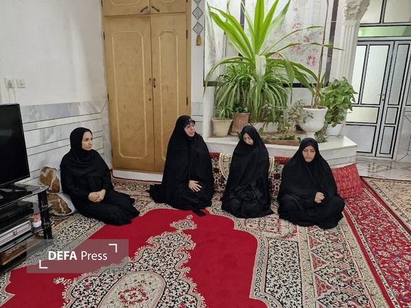 مدیرکل بنیاد شهید کرمان با خانواده  شهید «علی اسمعیلی» دیدار کرد +تصاویر