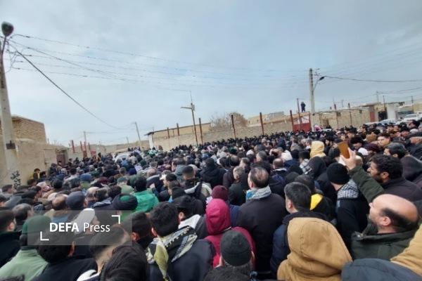 تشییع پیکر شهید «مهدی بیات» در روستای بابان + تصاویر