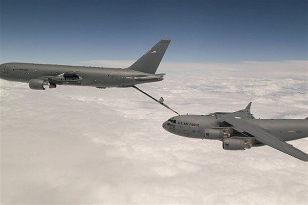 سقوط یک هواپیمای سوخترسان ارتش آمریکا در غرب عراق سقوط یک هواپیمای سوخترسان ارتش آمریکا در غرب عراق