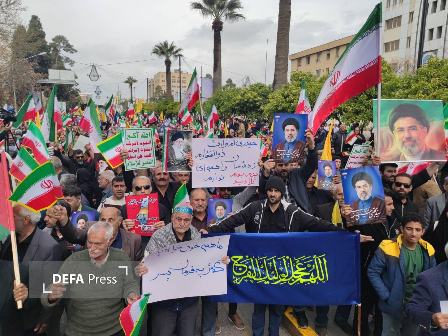 نمایش وحدت شیرازی‌ها در راهپیمایی روز جهانی قدس