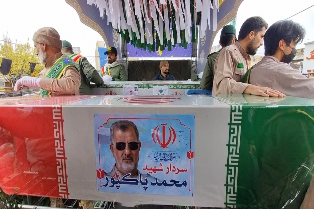 فیلم/ تشییع باشکوه پیکر مطهر شهدا در اراک