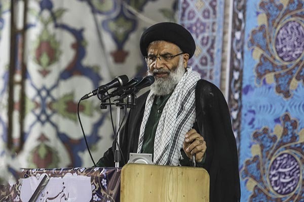 امام جمعه اهواز: حضور حماسی مردم باعث دلگرمی نیرو‌های مسلح خواهد شد