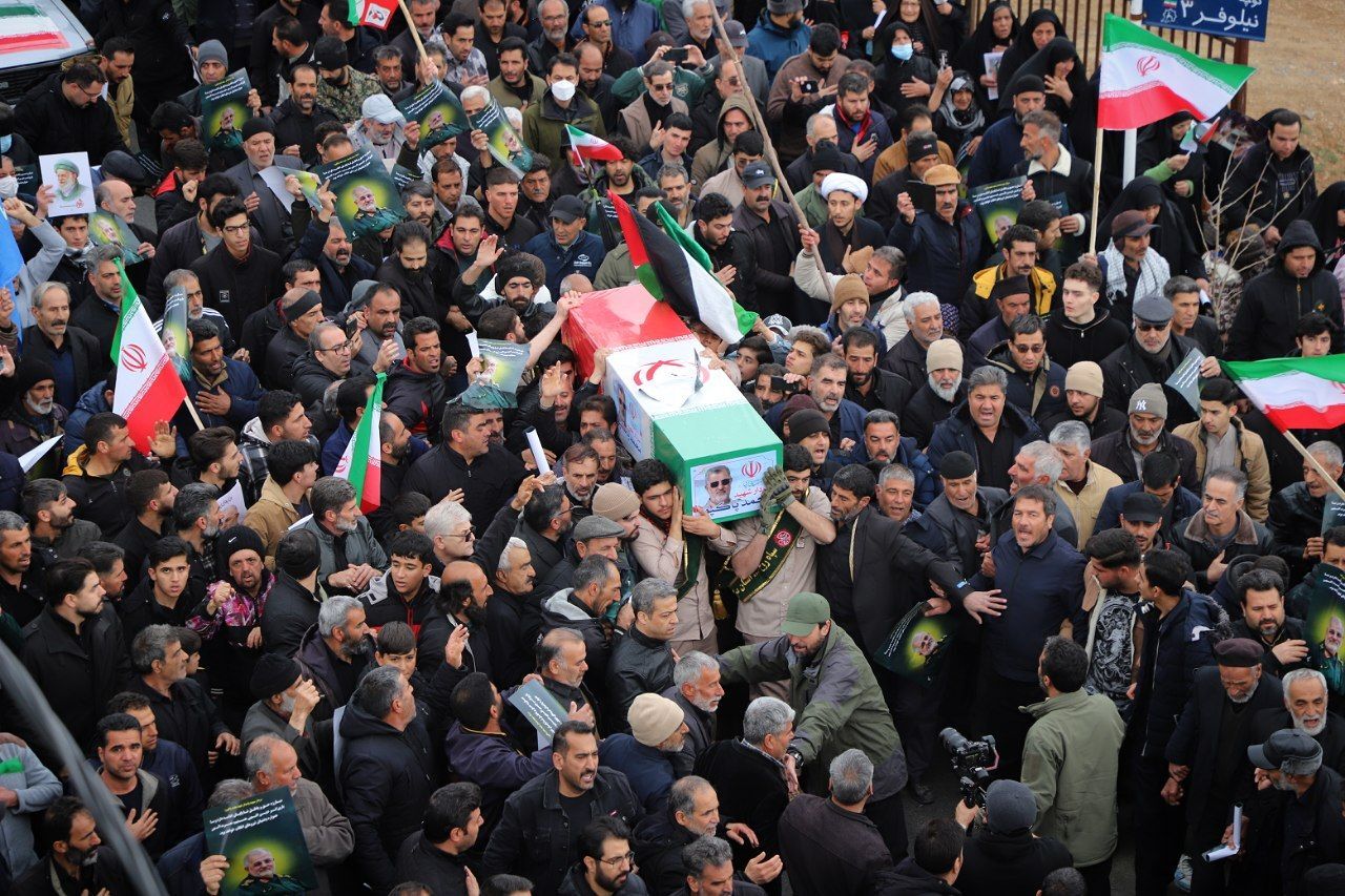 تصاویر/ مراسم تشییع و خاکسپاری سردار اسلام سپهبد شهید محمد پاکپور فرمانده کل سپاه پاسداران انقلاب اسلامی در روستای دهسد