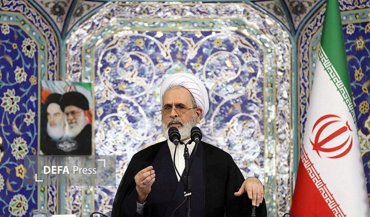 آیت الله اعرافی: انتظار میرود «پاپ» جنایات جنگی علیه ایران را با صدایی رسا محکوم کند آیت الله اعرافی: انتظار میرود «پاپ» جنایات جنگی علیه ایران را با صدایی رسا محکوم کند