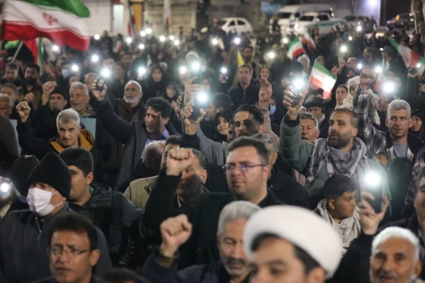 گزارش تصویری/ سیزدهمین شب متوالی حضور پرشور مردم در خیابان و خلق حماسه دیگر