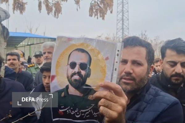 تشییع و خاکسپاری پیکر شهید «امیرحسین صفادوست» در روستای آبرومند + تصاویر تشییع و خاکسپاری پیکر شهید «امیرحسین صفادوست» در روستای آبرومند + تصاویر