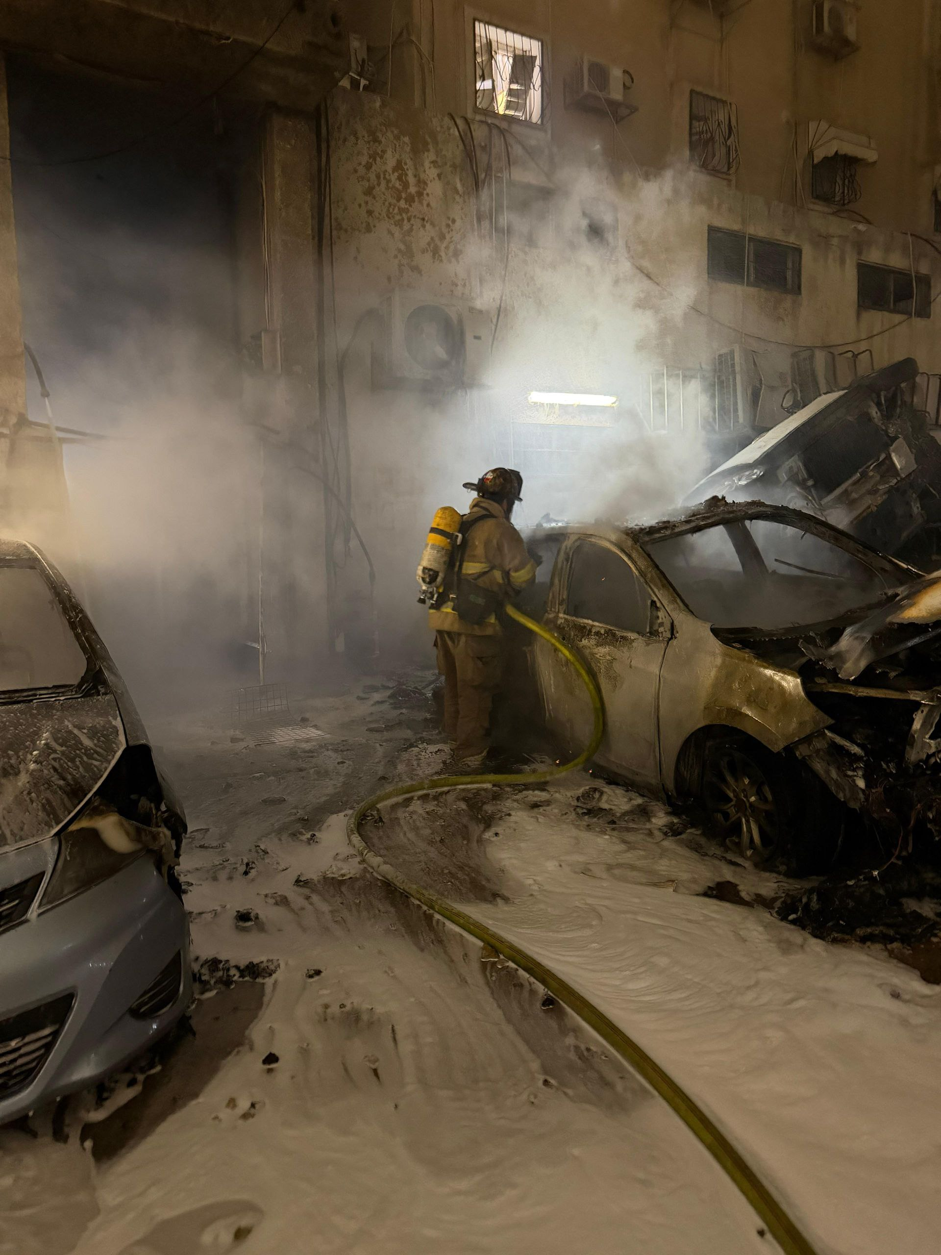 صحنه‌هایی که موشک‌های ایرانی در اسرائیل رقم زدند+ تصاویر