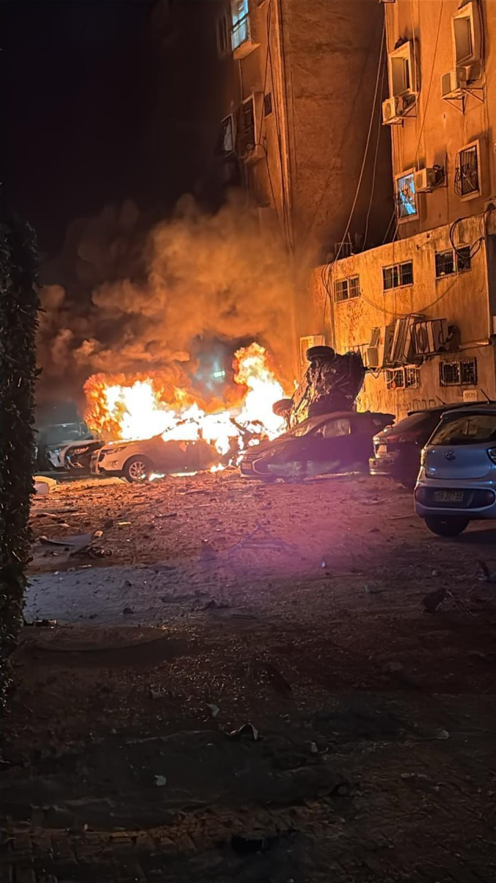 صحنه‌هایی که موشک‌های ایرانی در اسرائیل رقم زدند+ تصاویر