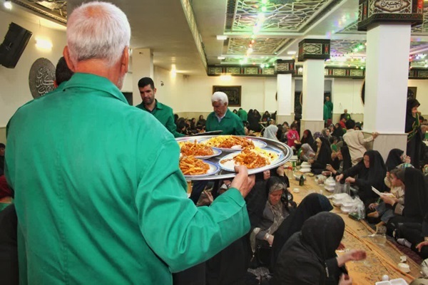توزیع افطاری در موکب‌های امامزادگان و بقاع زنجان