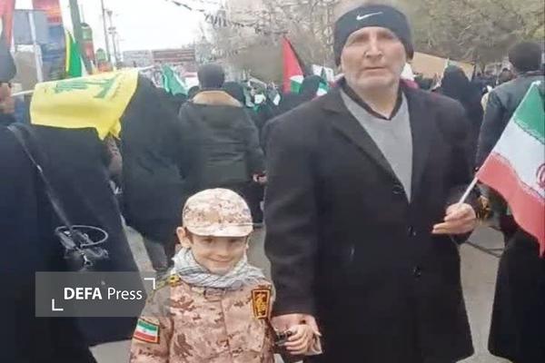 مدیرکل و کارکنان حفظ آثار دفاع مقدس قزوین در اجتماع مردمی بیعت با رهبر معظم انقلاب حضور یافتند