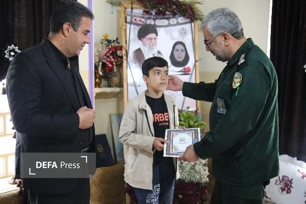 دیدار مدیرکل حفظ آثار دفاع مقدس کهگیلویه و بویراحمد با خانواده شهیده «پوران قلی‌پور»