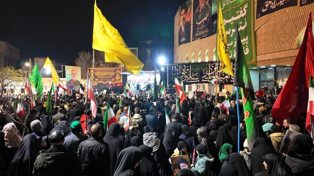 تصاویر/ ندای لبیک مردم شهر اراک به فرمان رهبر معظم انقلاب