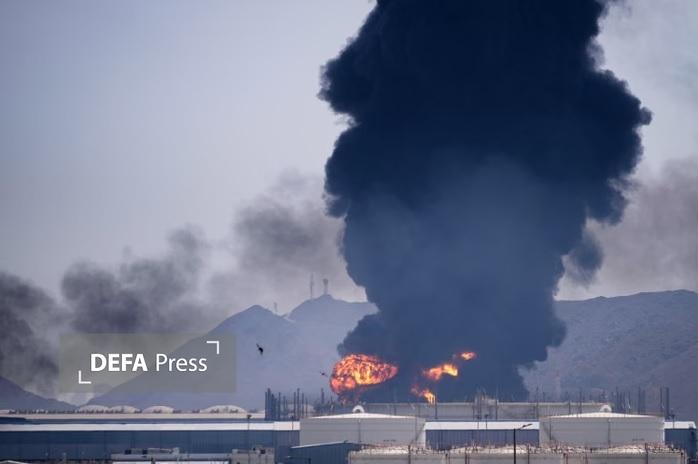 حمله پهپادی به تاسیسات نفتی فجیره در امارات حمله پهپادی به تاسیسات نفتی فجیره در امارات