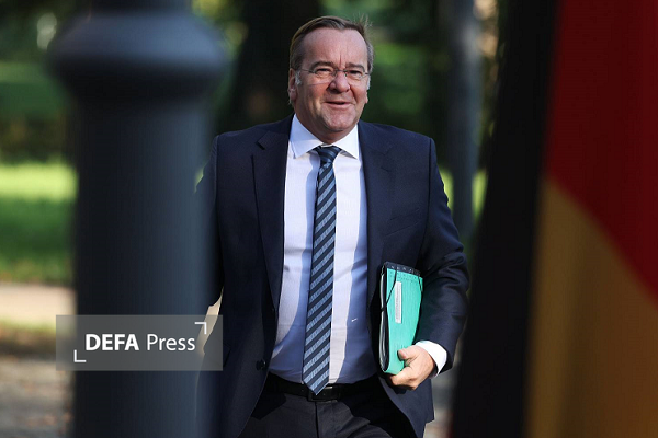 اظهار ناتوانی وزیر دفاع آلمان درباره تنگه هرمز اظهار ناتوانی وزیر دفاع آلمان درباره تنگه هرمز