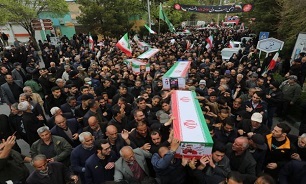 تصاویر / مراسم تشییع پیکرهای مطهر ۱۵ شهید کارگر استان اصفهان