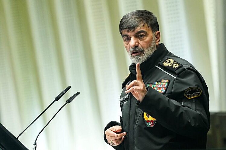 هشدار فرمانده کل انتظامی  به سوءاستفاده دشمن از چهارشنبه‌سوری