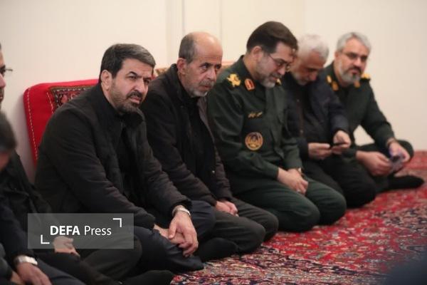 دیدار مسئولان استان همدان با خانواده شهید «حسین قادری» + تصاویر