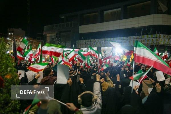 حضور پرشور مردم کرمان در هفدهم شب همدلی و حمایت از نیروهای مسلح+تصاویر