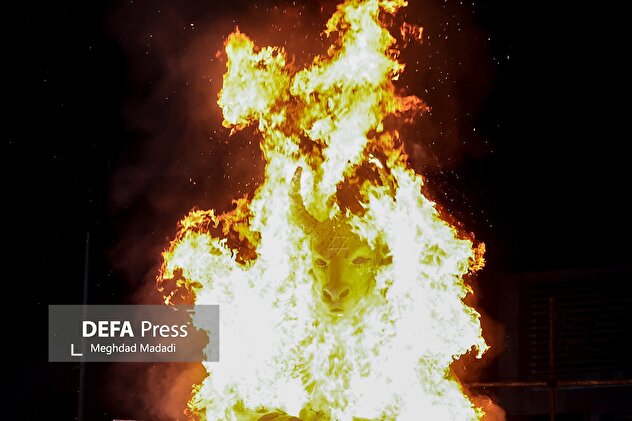 مراسم وداع با شهدای ناو دنا