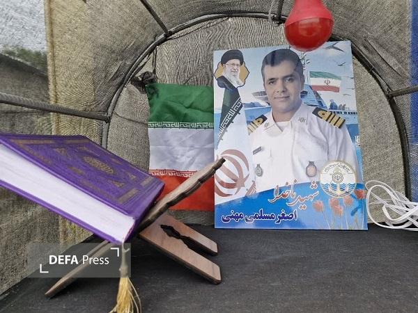 دیدار مدیرکل بنیاد شهید استان کرمان با خانواده شهدای جنگ رمضان در جیرفت+تصاویر