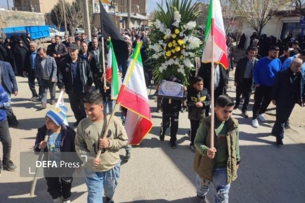 برگزاری تشییع پیکر شهید «محمدناصر شیراوند» در نهاوند + تصاویر