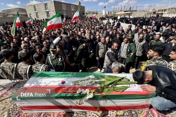 برگزاری تشییع پیکر شهید «محمدناصر شیراوند» در نهاوند + تصاویر