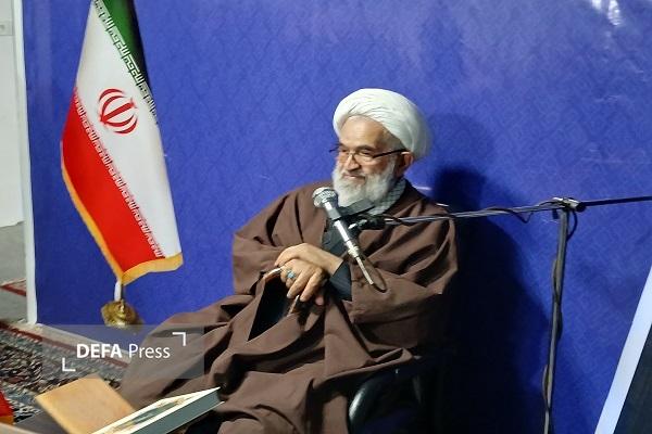 قصد دشمن در خاموشی چراغ رهبری شکست خورده است