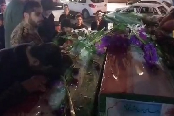 فیلم/ وداع با پیکر شهیدان «قنبری» و «پاکدامن» در رامسر