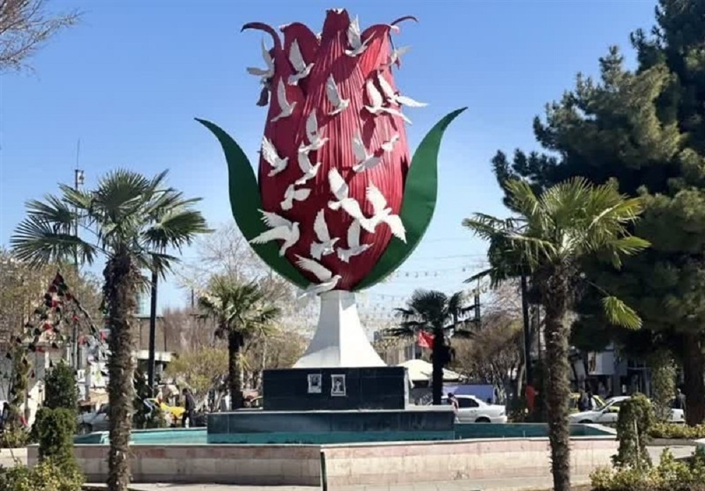 علیرضا محمودی: میدان شهدای اراک میزبان نخل‌های یادبود به‌نام 4 شهید برجسته شد