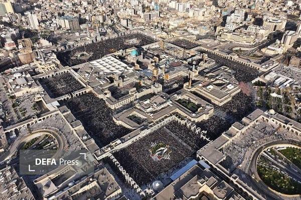 توزیع ۱۷۰ هزار بسته پذیرایی میان نمازگزاران عید سعید فطر در حرم مطهر امام رضا (ع) توزیع ۱۷۰ هزار بسته پذیرایی میان نمازگزاران عید سعید فطر در حرم مطهر امام رضا (ع)