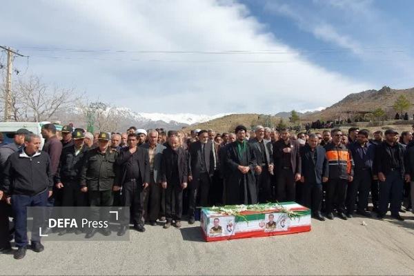 تشییع پیکر شهید «محسن دلاوری» در تویسرکان + تصاویر