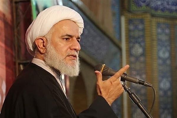 امام جمعه موقت اهواز: ملت ایران ابهت پوشالی دشمنان را درهم شکسته‌اند