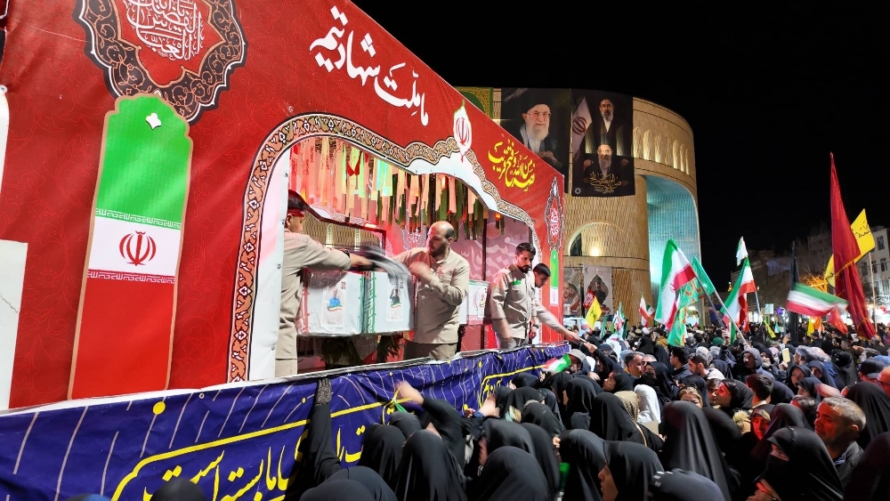 تصاویر/ شبی با شهدای وطن در تجمع حماسی مردم اراک