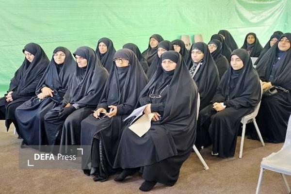 حضور پرشور و حماسی مردم در صحنه ضامن بقای انقلاب خواهد بود