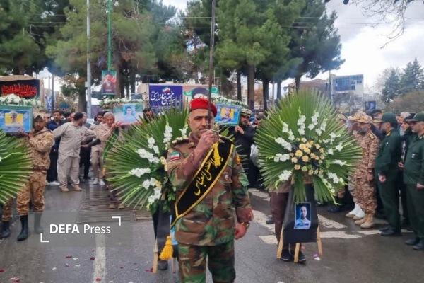 تشییع و خاکسپاری ۳ شهید  ناوشکن‌های دنا و جماران در شهرستان نهاوند